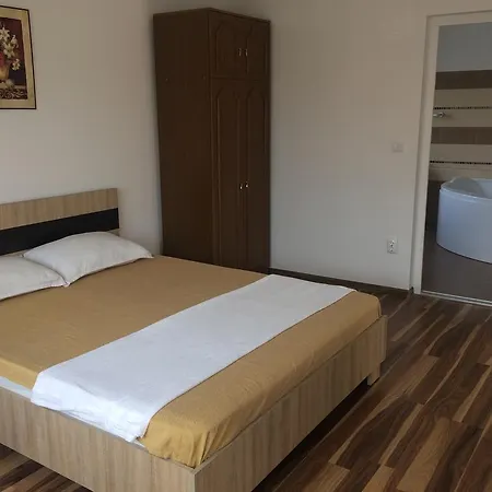 Vila Robert Guest house *