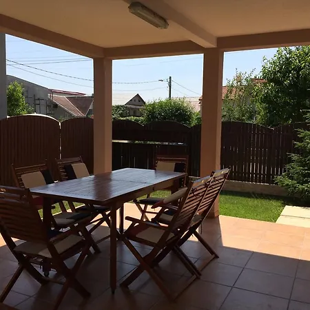 Vila Robert *