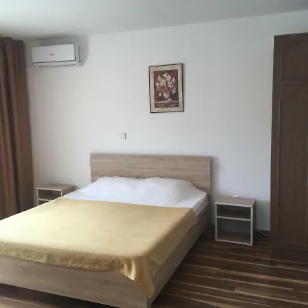 Vila Robert Guest house *