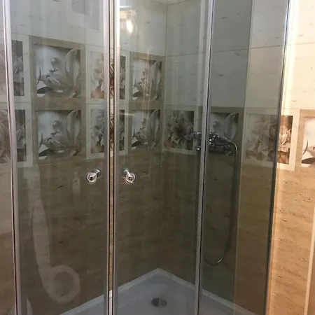 Vila Robert *